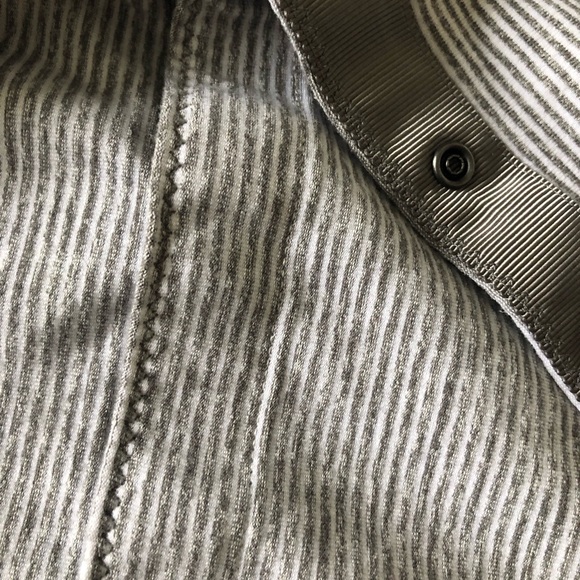 Lululemon Vinyassa Scarves - Picture 7 of 11